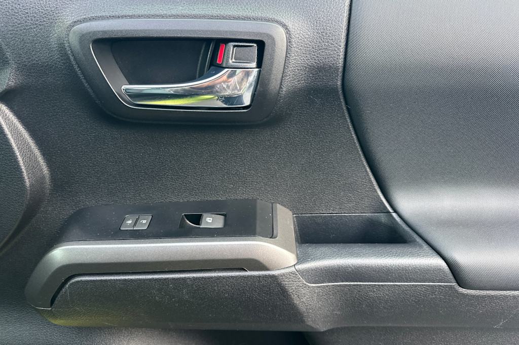 Thumbnail: 2023 Toyota Tacoma - 25