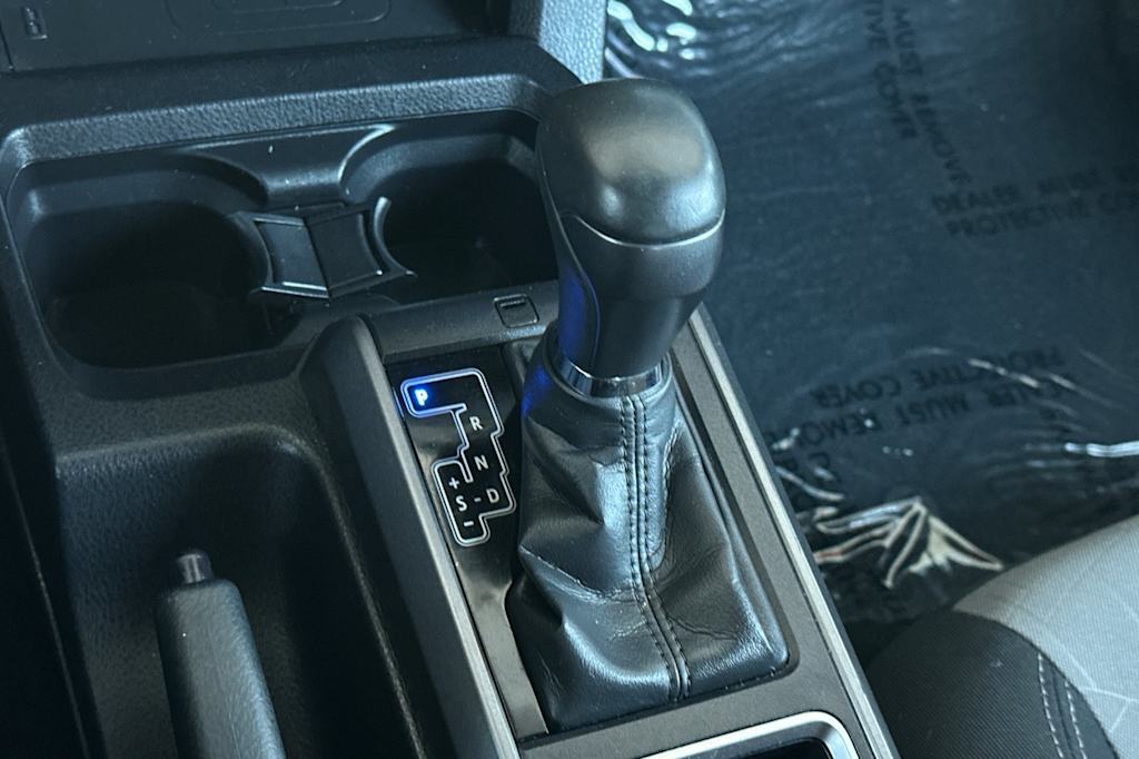 Thumbnail: 2023 Toyota Tacoma - 14