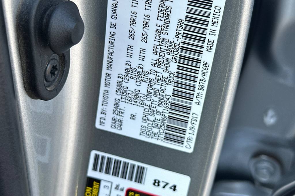 Thumbnail: 2023 Toyota Tacoma - 16