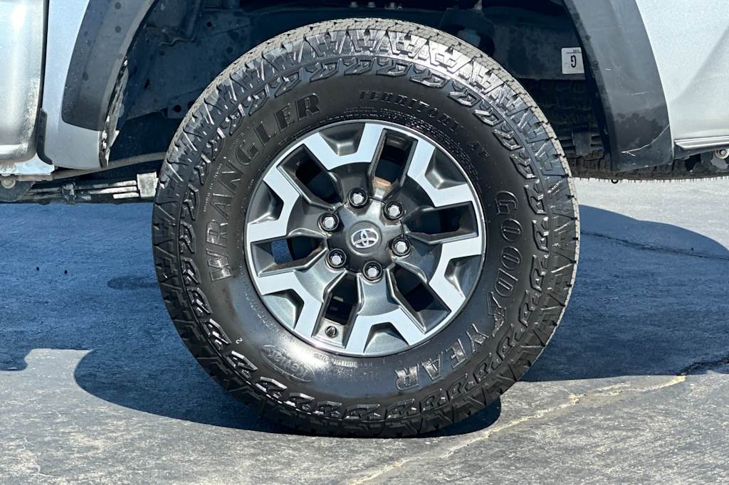 Thumbnail: 2023 Toyota Tacoma - 8