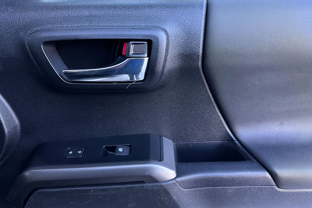 Thumbnail: 2023 Toyota Tacoma - 24