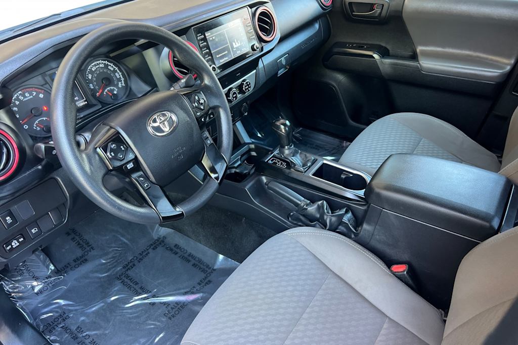 Thumbnail: 2022 Toyota Tacoma - 8
