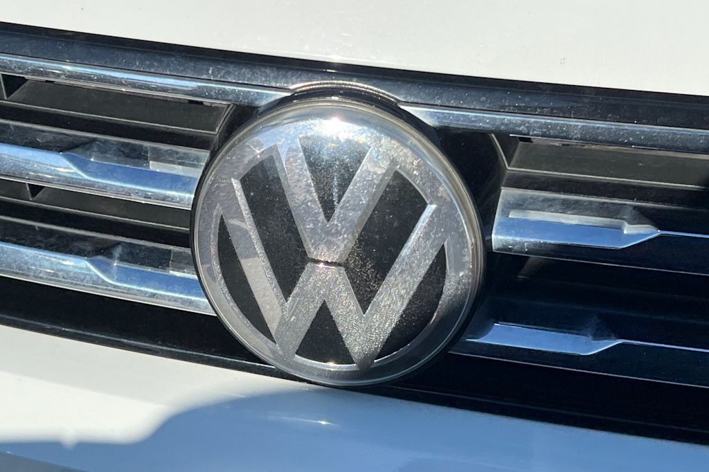 Thumbnail: 2020 Volkswagen Tiguan - 14