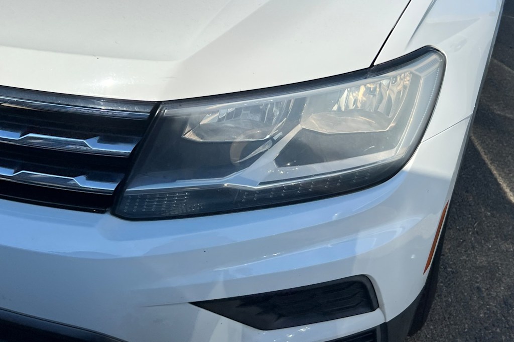 Thumbnail: 2020 Volkswagen Tiguan - 12