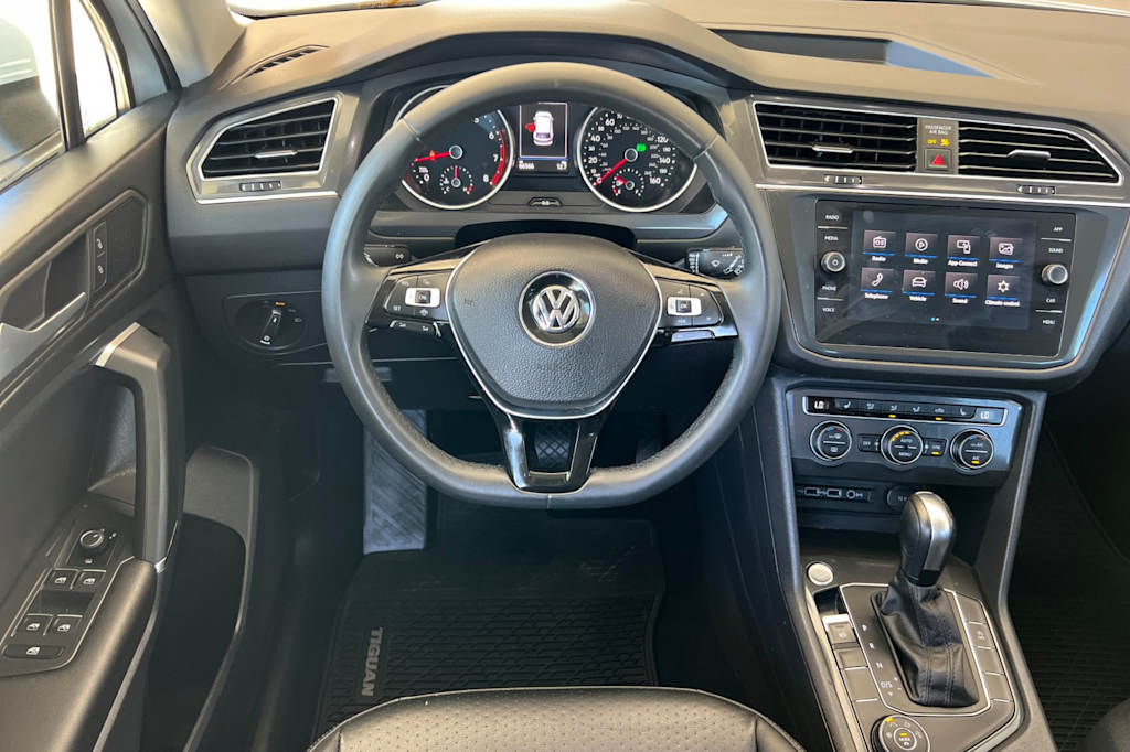 Thumbnail: 2020 Volkswagen Tiguan - 10