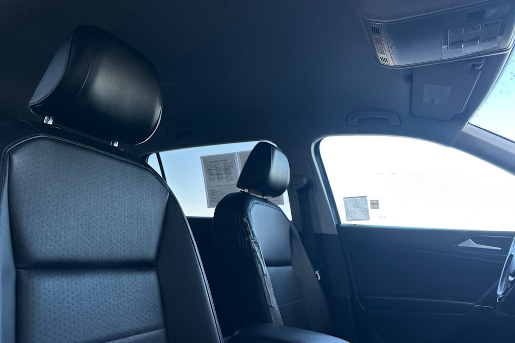 Thumbnail: 2018 Volkswagen Tiguan - 10