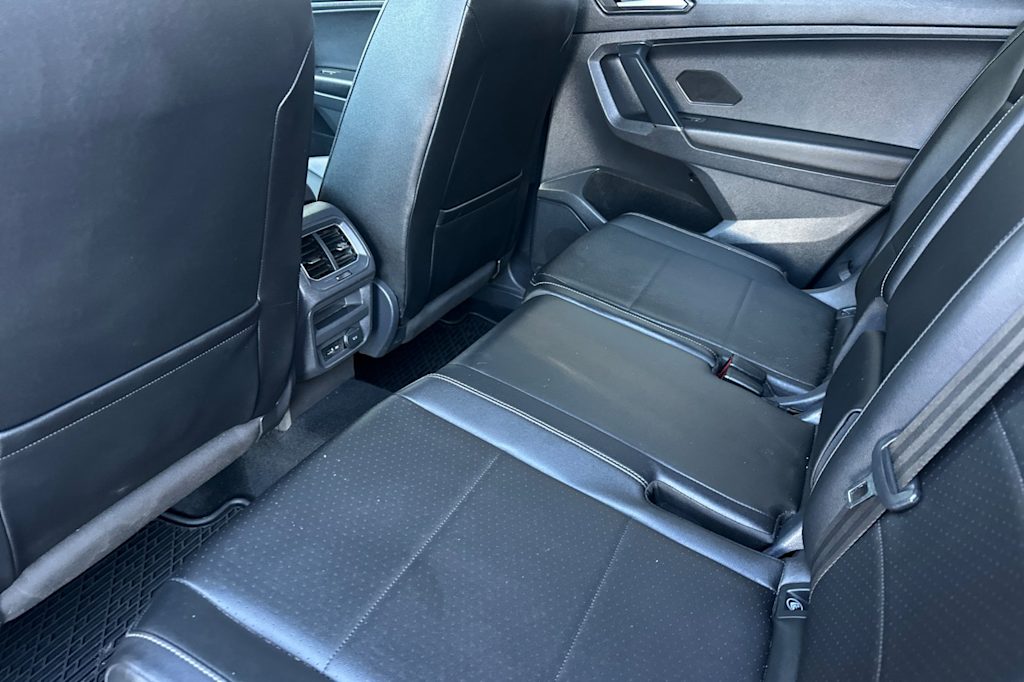 Thumbnail: 2018 Volkswagen Tiguan - 11