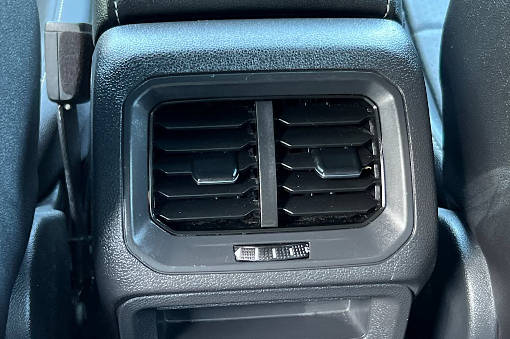 Thumbnail: 2021 Volkswagen Tiguan - 22