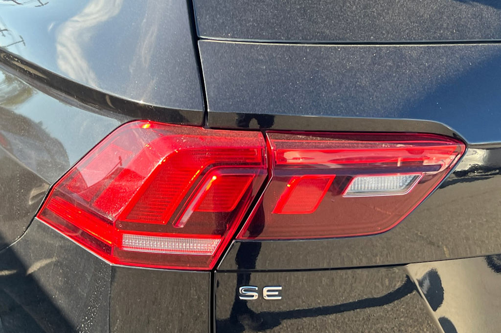 Thumbnail: 2022 Volkswagen Tiguan - 21