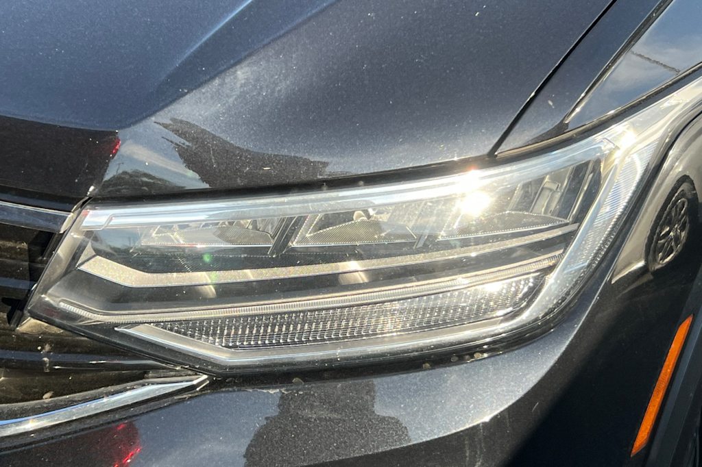 Thumbnail: 2022 Volkswagen Tiguan - 13