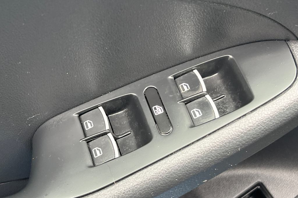 Thumbnail: 2016 Volkswagen Jetta - 20