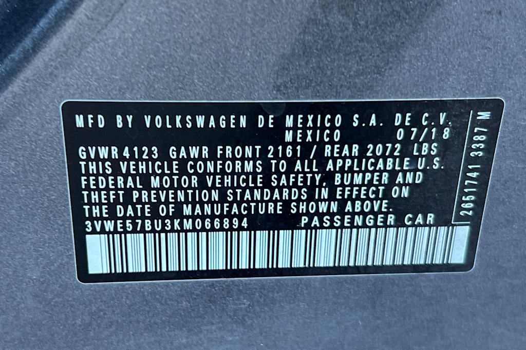 Thumbnail: 2019 Volkswagen Jetta - 16