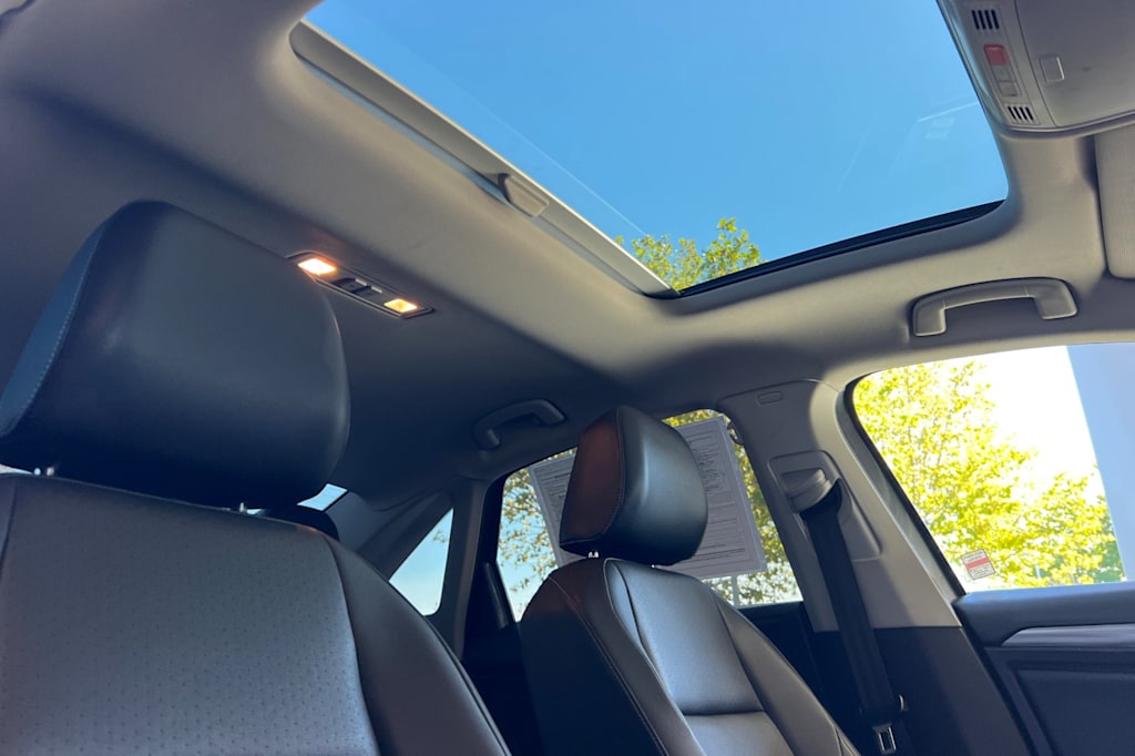 Thumbnail: 2019 Volkswagen Jetta - 17