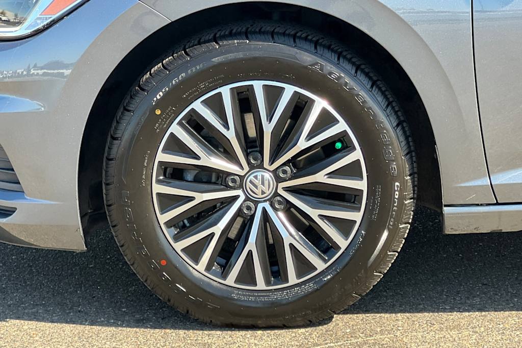 Thumbnail: 2019 Volkswagen Jetta - 7