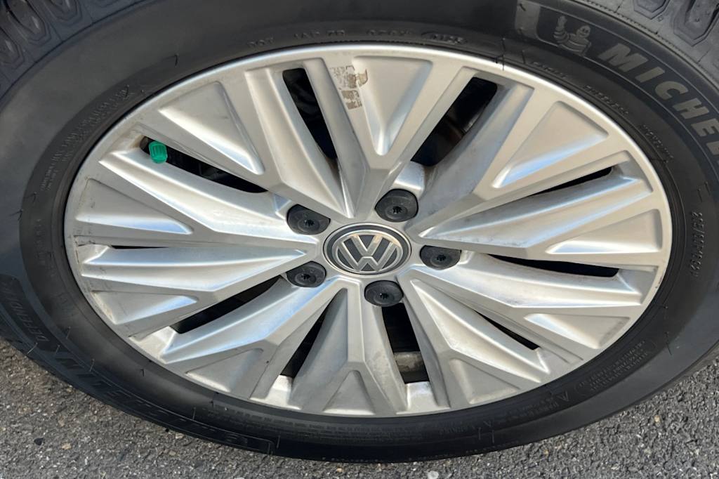 Thumbnail: 2020 Volkswagen Jetta - 23