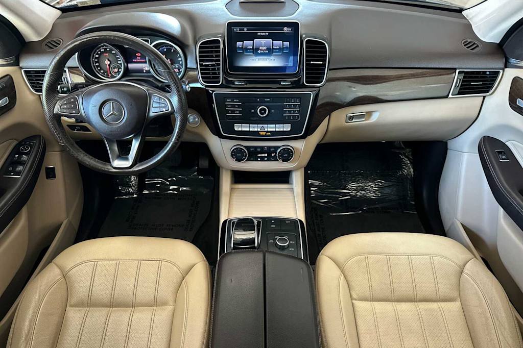 Thumbnail: 2016 Mercedes-Benz GLE - 2