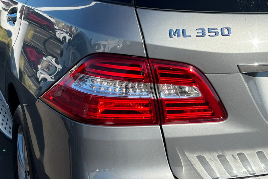 Thumbnail: 2015 Mercedes-Benz M-Class - 20