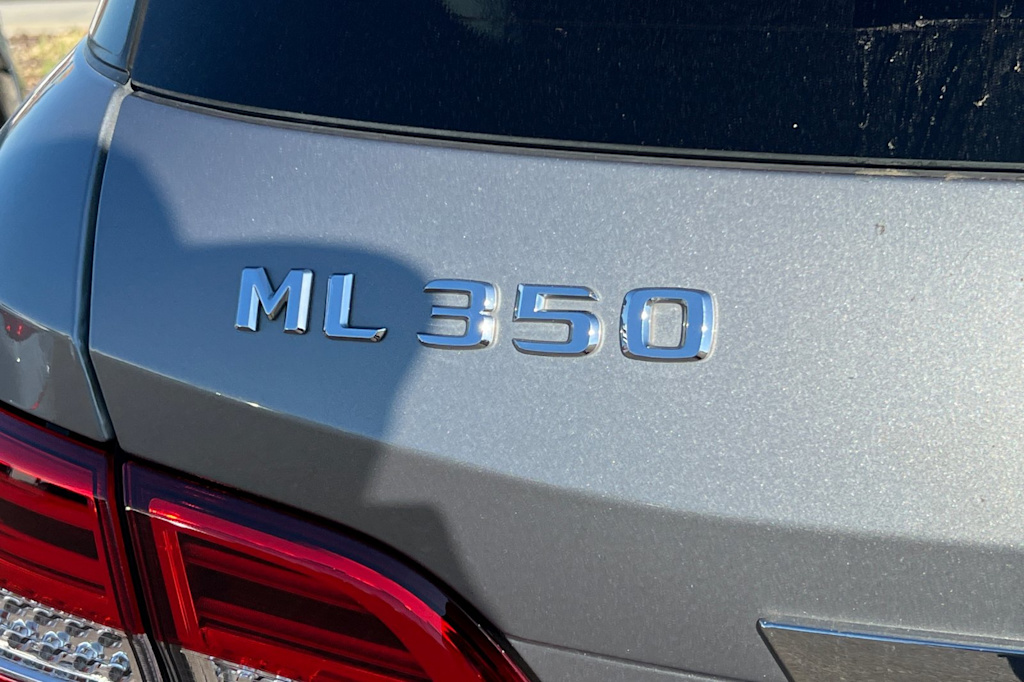 Thumbnail: 2015 Mercedes-Benz M-Class - 21