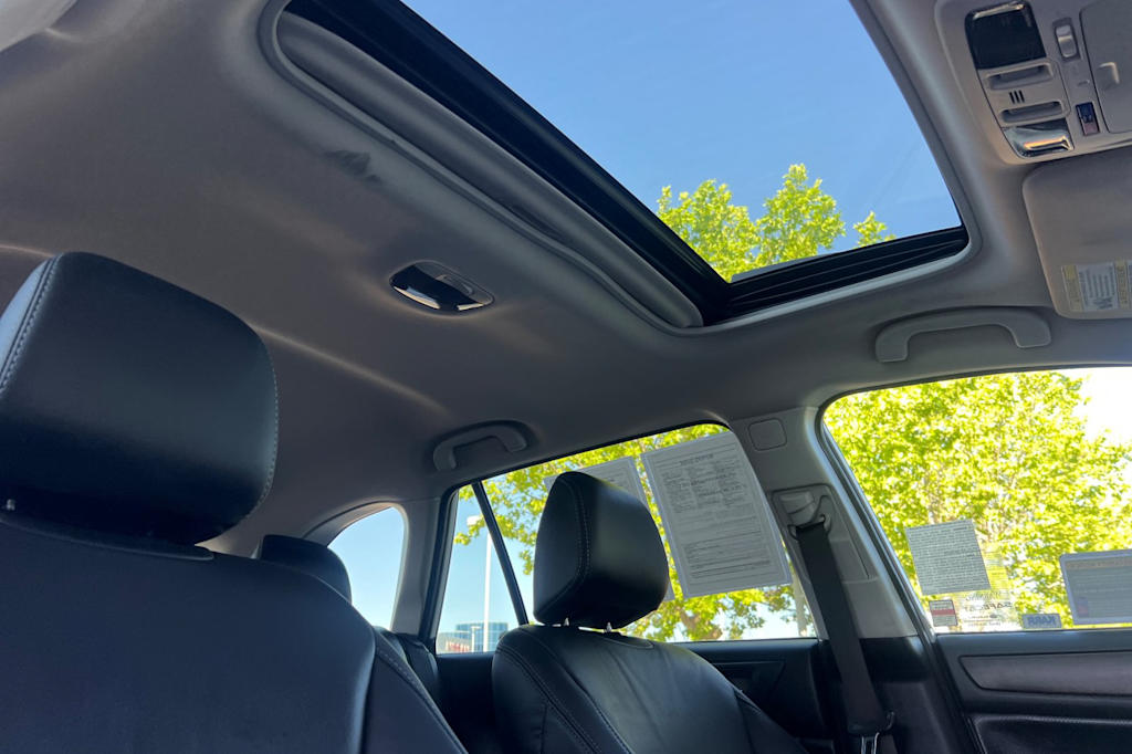 Thumbnail: 2016 Subaru Outback - 24