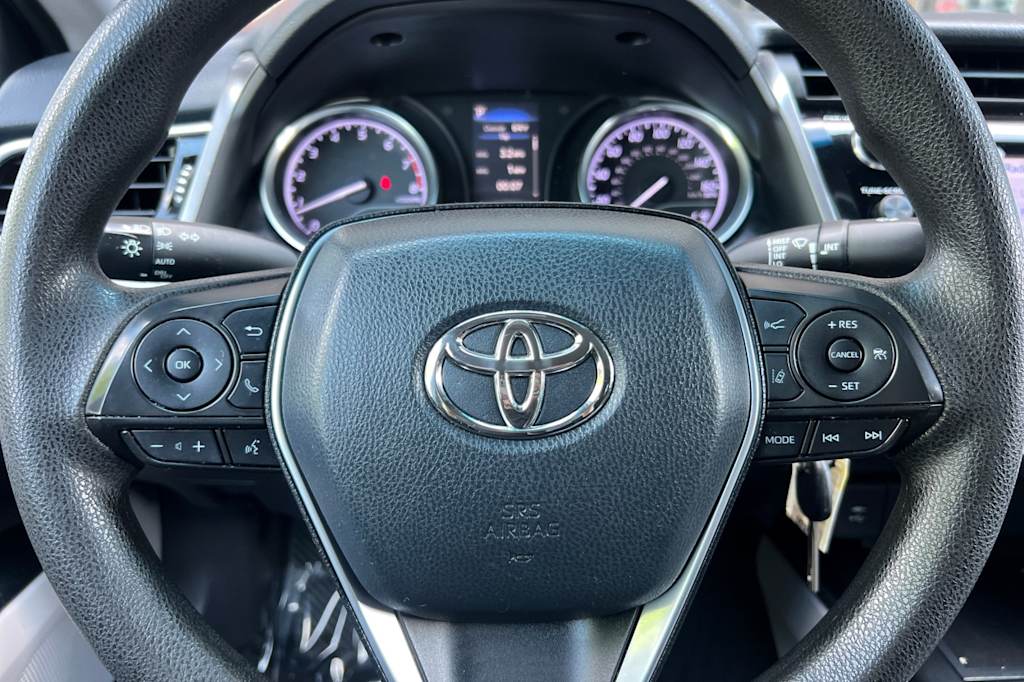 Thumbnail: 2018 Toyota Camry - 25
