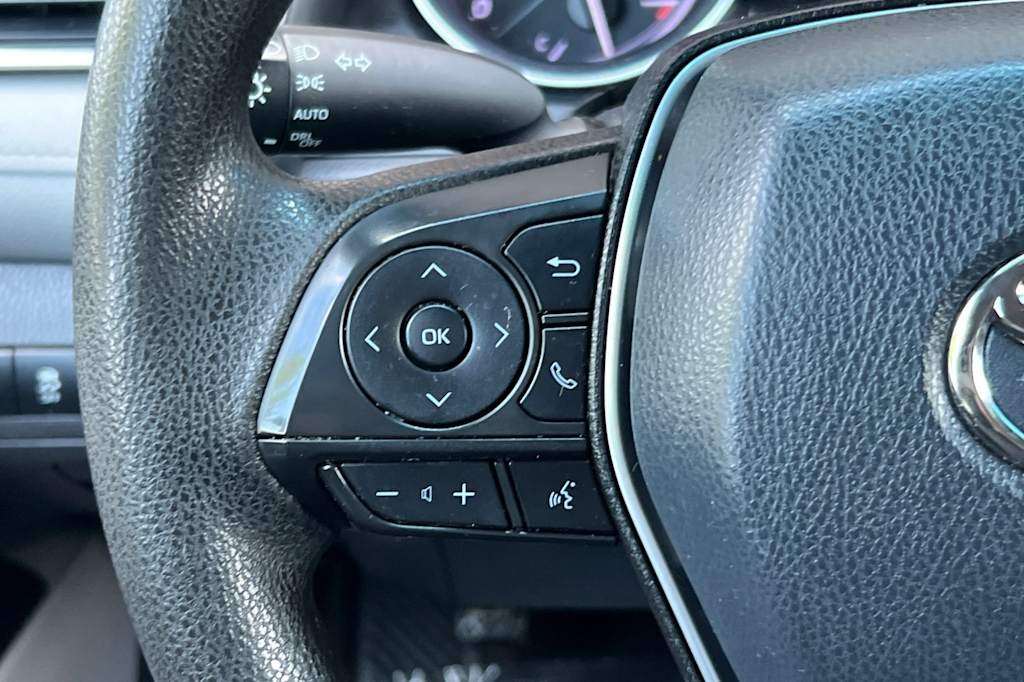 Thumbnail: 2018 Toyota Camry - 26
