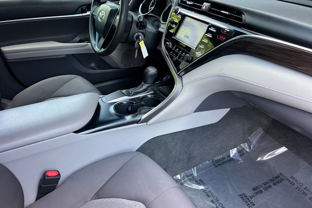 Thumbnail: 2018 Toyota Camry - 12