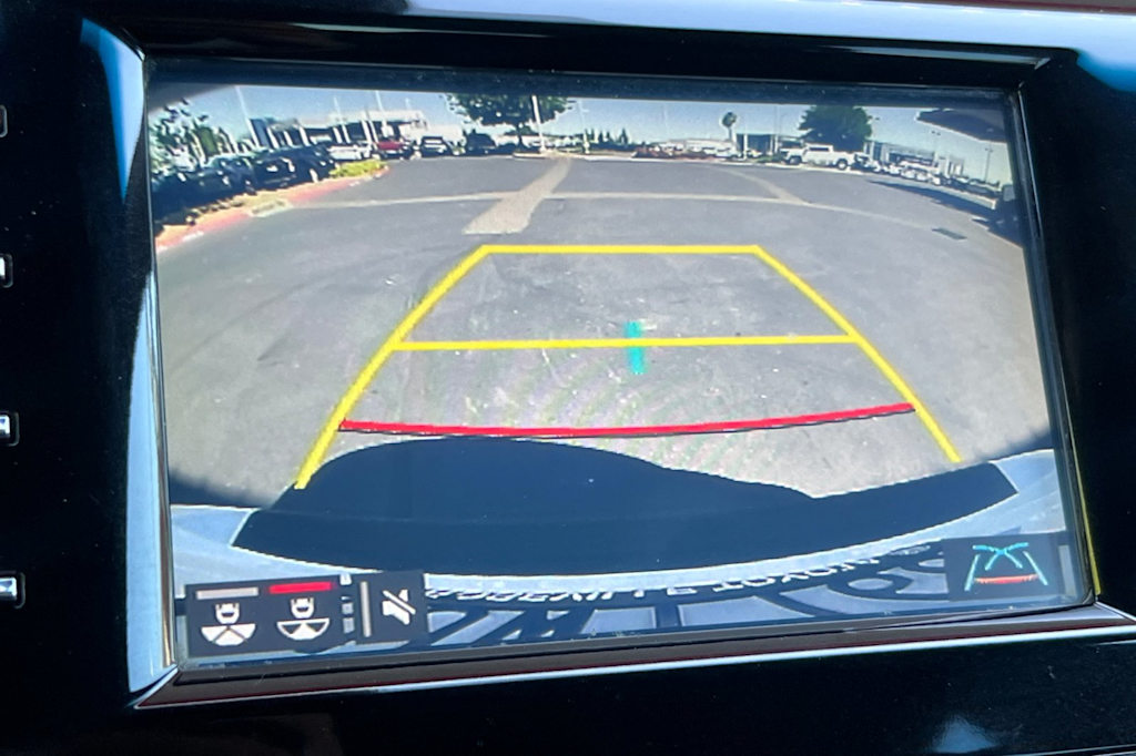 Thumbnail: 2019 Toyota Camry - 23