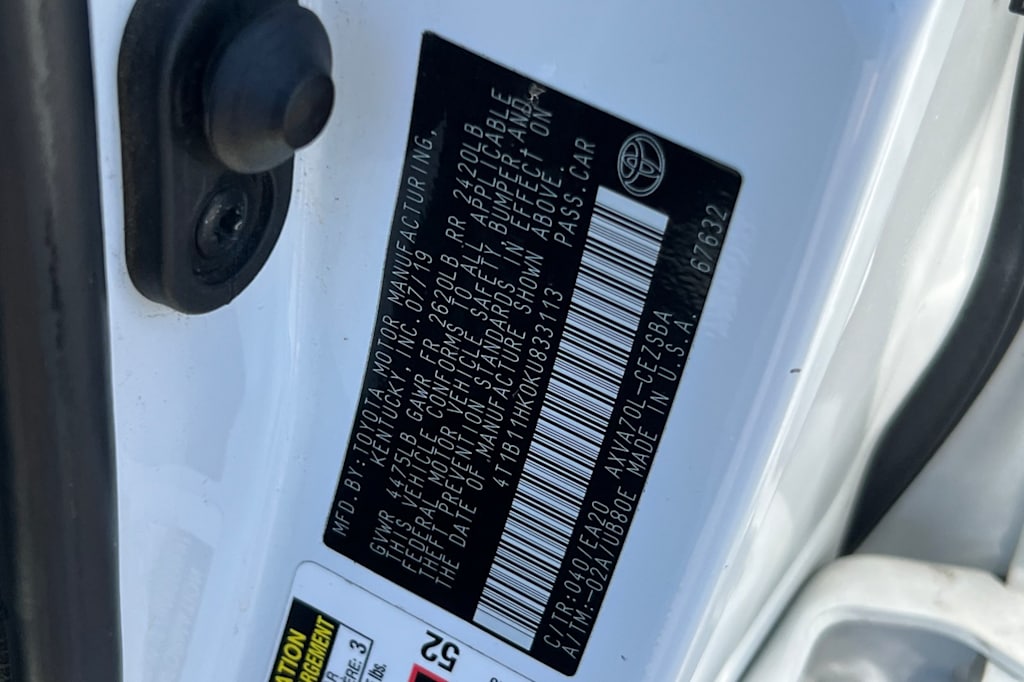 Thumbnail: 2019 Toyota Camry - 17