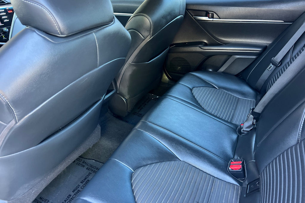 Thumbnail: 2019 Toyota Camry - 11