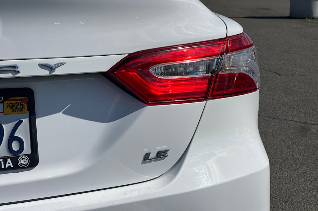 2018 Toyota Camry L 30