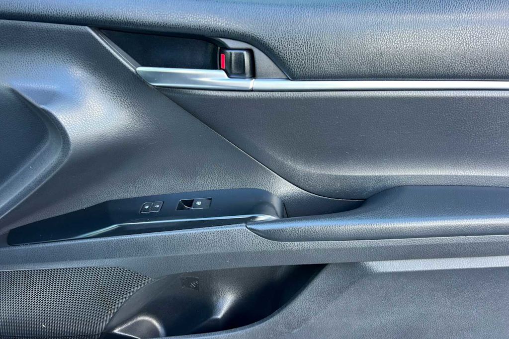 2018 Toyota Camry L 22