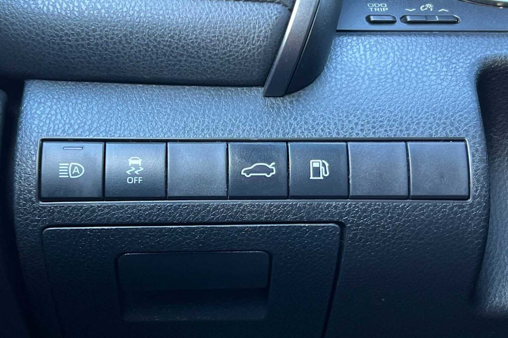 2018 Toyota Camry L 29