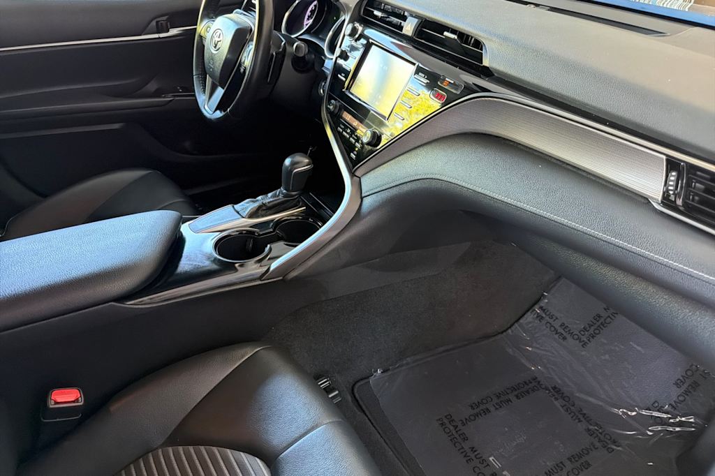 Thumbnail: 2019 Toyota Camry - 12