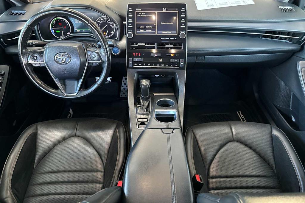 2019 Toyota Avalon XSE 2