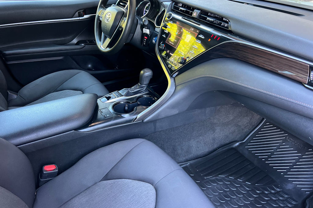 Thumbnail: 2019 Toyota Camry - 12