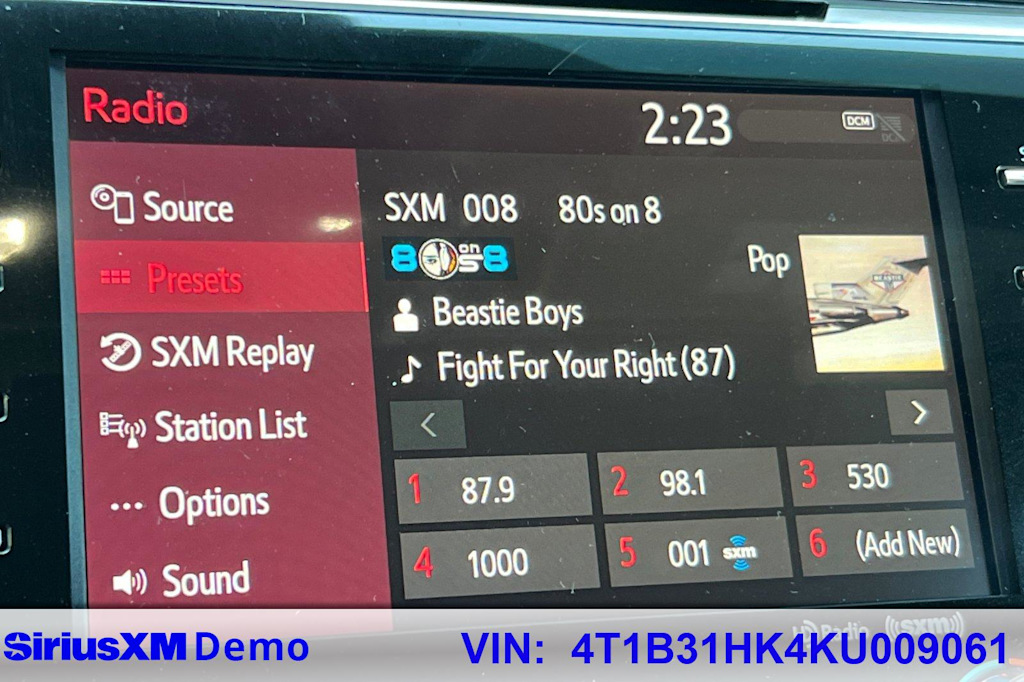 Thumbnail: 2019 Toyota Camry - 16