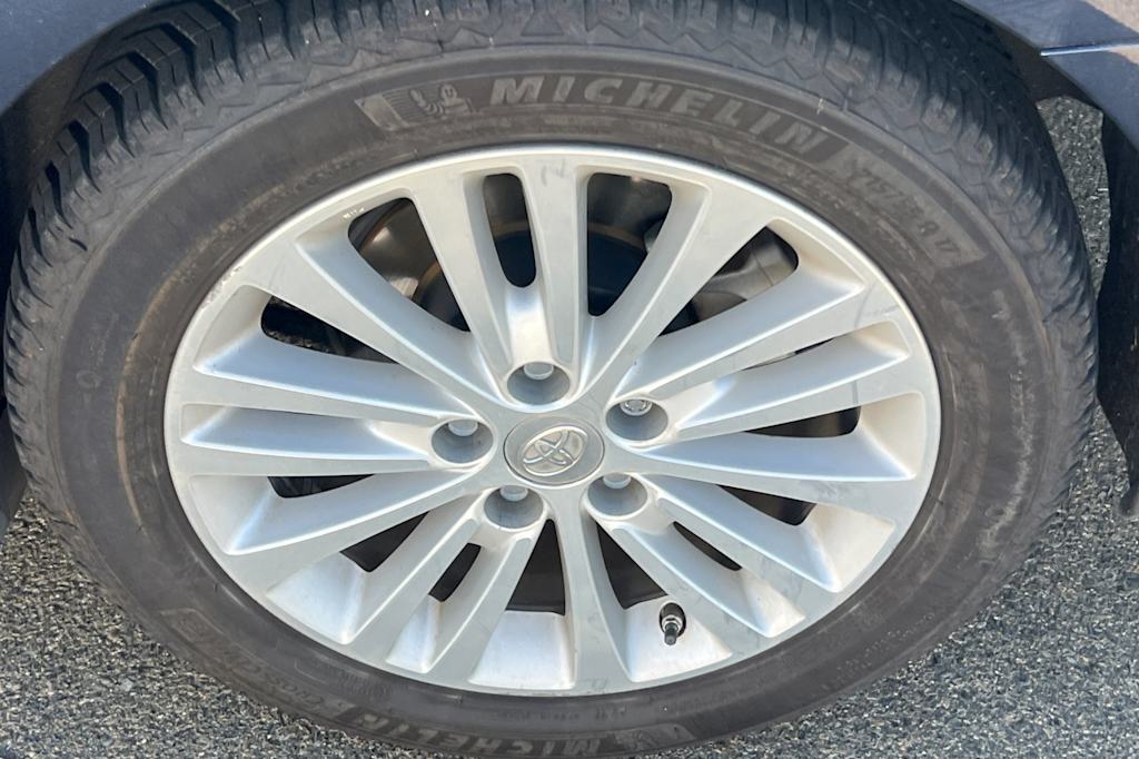 Thumbnail: 2014 Toyota Avalon - 23