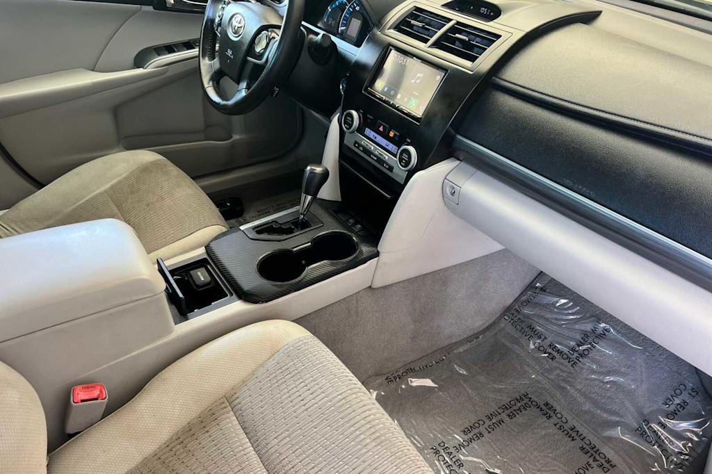 Thumbnail: 2014 Toyota Camry - 12