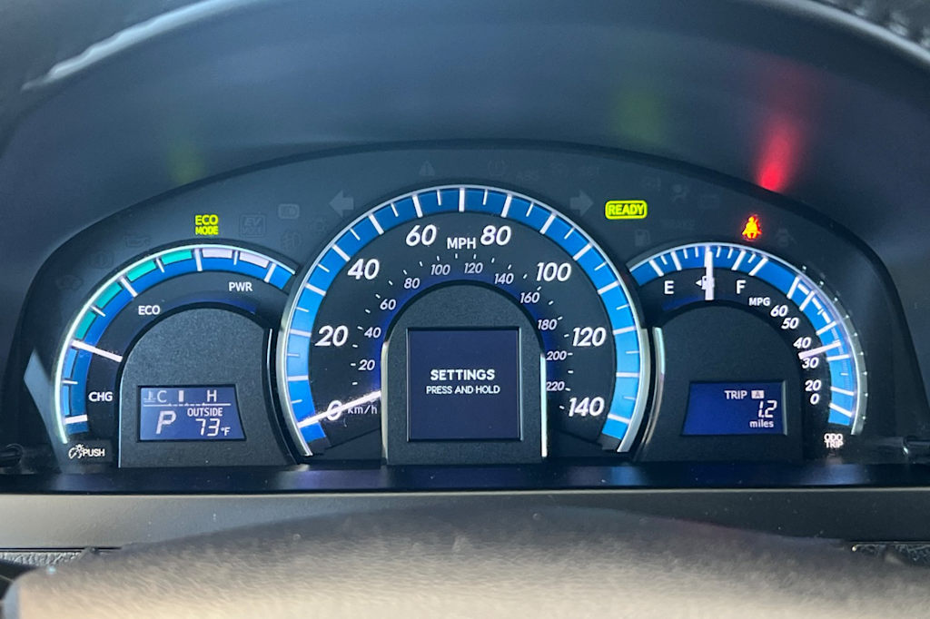 Thumbnail: 2014 Toyota Camry - 15