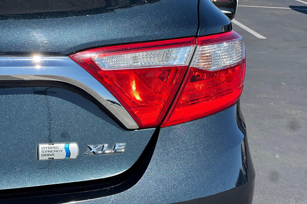 Thumbnail: 2015 Toyota Camry - 31