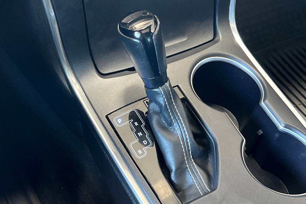 Thumbnail: 2015 Toyota Camry - 13