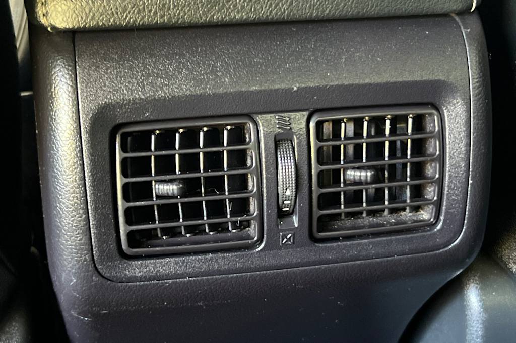 Thumbnail: 2015 Toyota Camry - 21