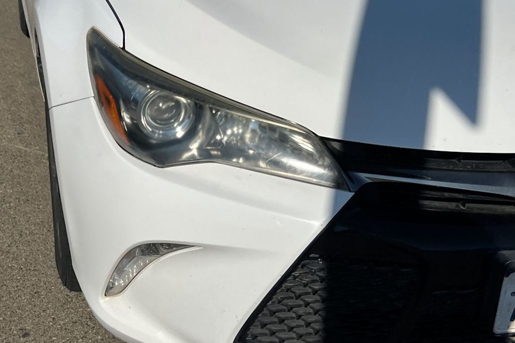 Thumbnail: 2017 Toyota Camry - 15