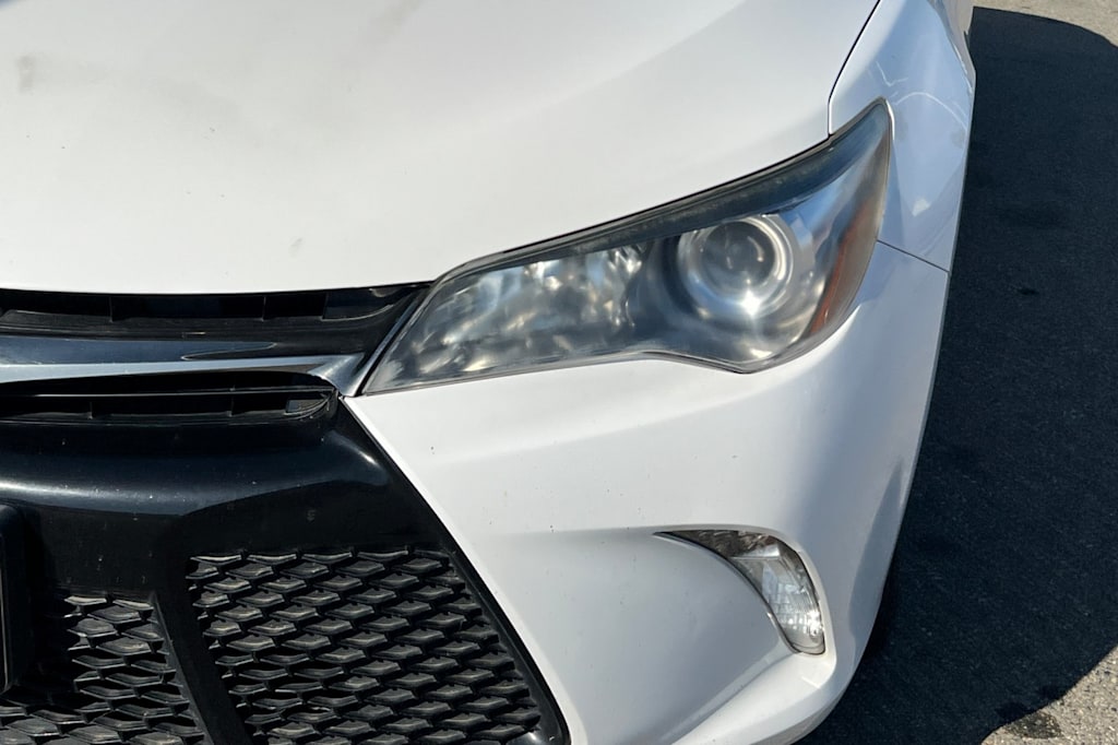 Thumbnail: 2017 Toyota Camry - 13