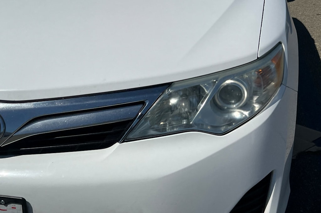 Thumbnail: 2014 Toyota Camry - 12