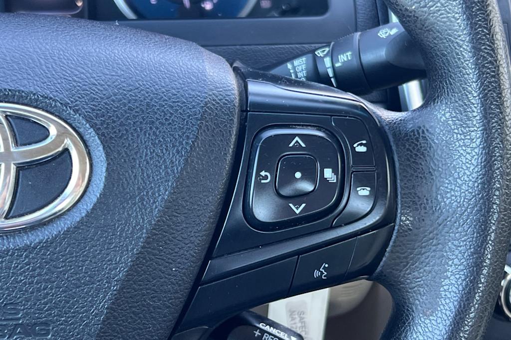 Thumbnail: 2017 Toyota Camry - 28