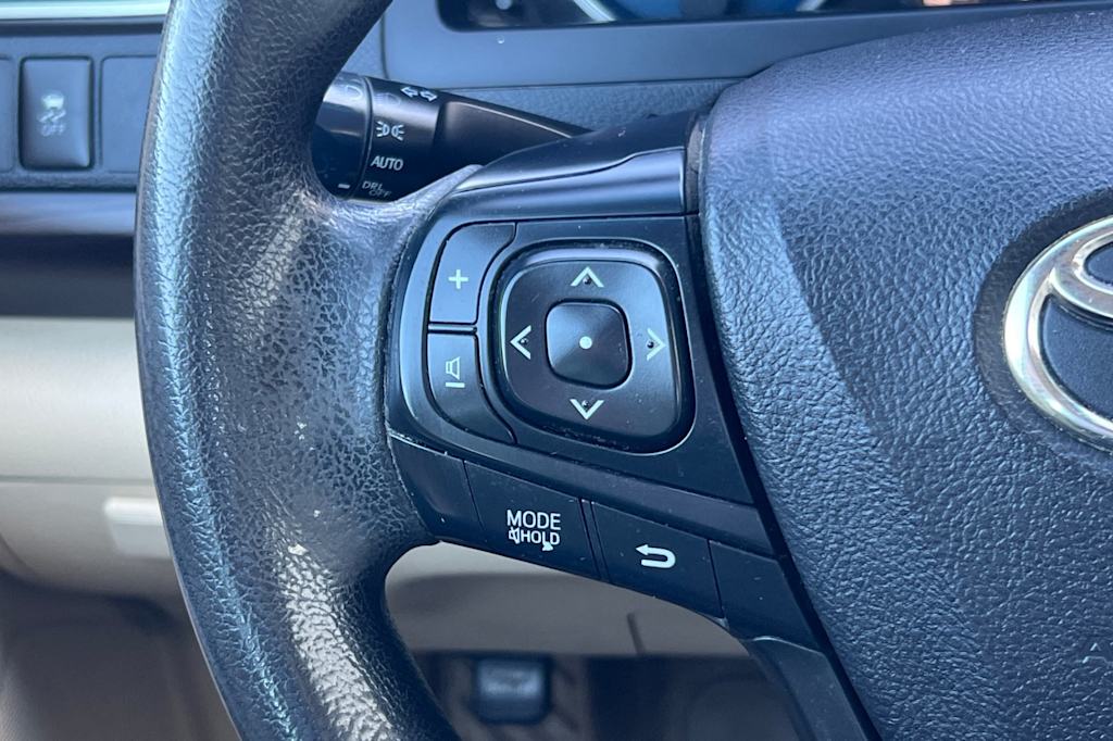 Thumbnail: 2017 Toyota Camry - 27