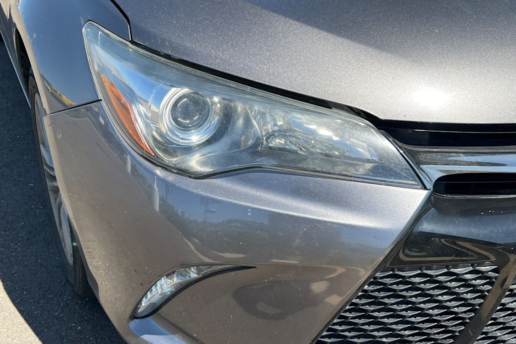 Thumbnail: 2017 Toyota Camry - 15