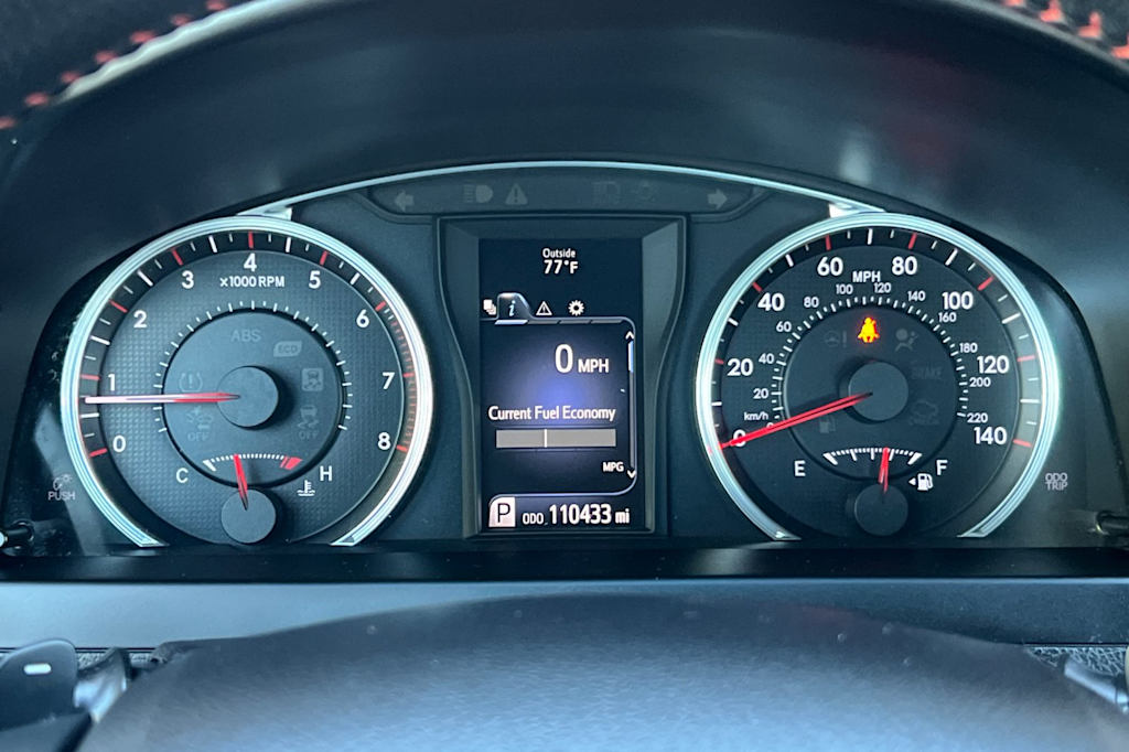 Thumbnail: 2016 Toyota Camry - 16