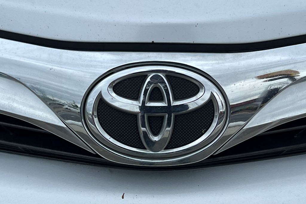 Thumbnail: 2012 Toyota Camry - 5